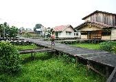 Foto: Cilts sievietes un saldūdens delfīnu meklējumi Borneo